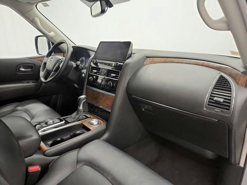 Used 2024 Nissan Armada SL image 31