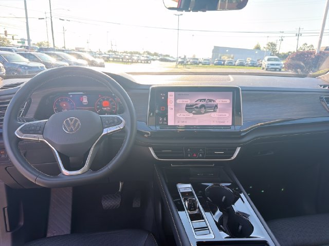 Certified 2024 Volkswagen Atlas SEL AWD/4WD image 14