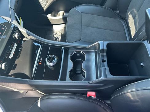 New 2025 Jeep Grand Cherokee Altitude image 17