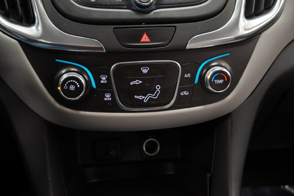 Certified 2018 Chevrolet Equinox LT FWD image 26