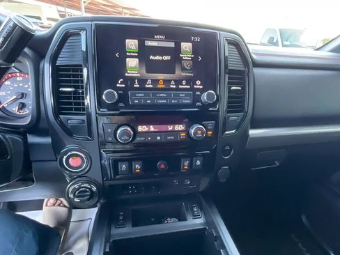 Used 2021 Nissan Titan PRO-4X w/ Pro-4x Convenience Package AWD/4WD image 24
