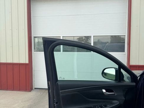 Used 2022 Hyundai Santa Fe SEL w/ Cargo Package image 4