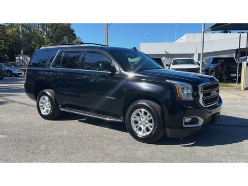 Certified 2020 GMC Yukon SLT image 2