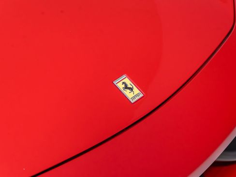 Used 2010 Ferrari 458 Italia Coupe RWD image 32