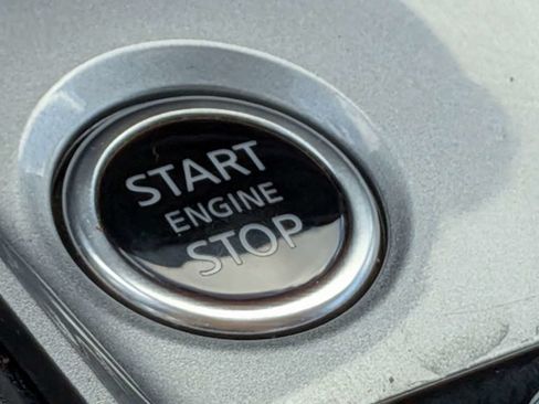 Used 2025 Nissan Altima 2.5 SV FWD image 33