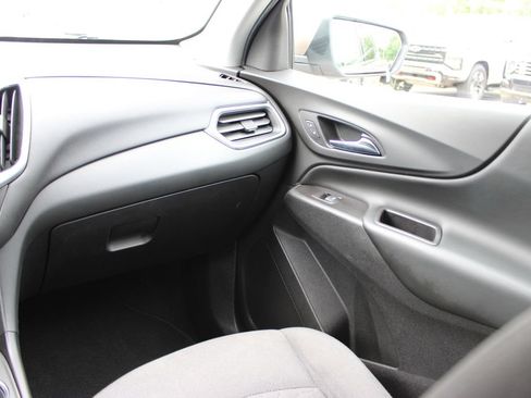 Used 2018 Chevrolet Equinox LT FWD image 37
