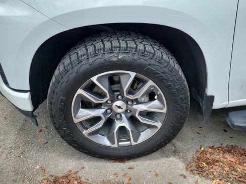 Used 2020 Chevrolet Silverado 1500 RST w/ RST Value Package RWD image 5