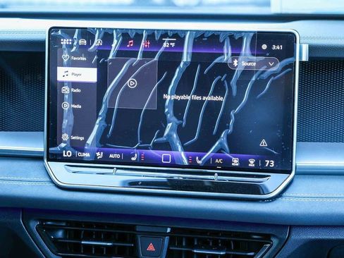 New 2026 Volkswagen Tiguan SE image 23