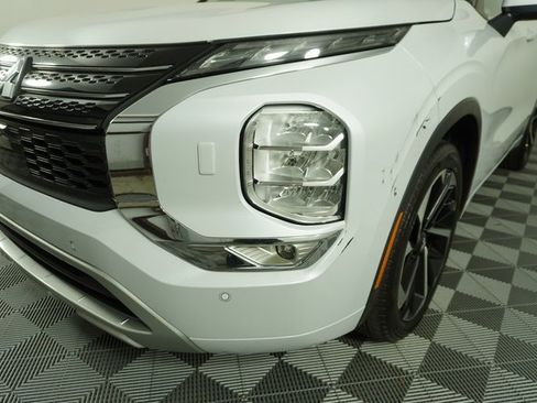 Used 2022 Mitsubishi Outlander SEL image 11