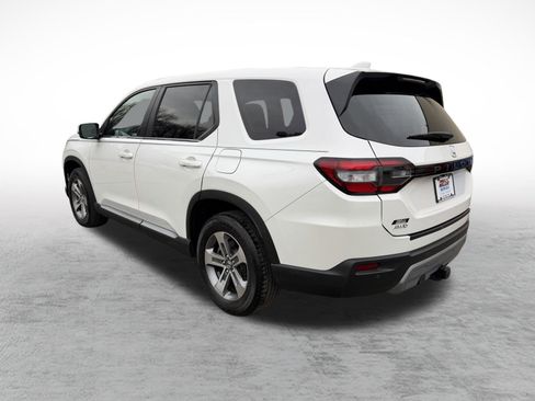 Used 2023 Honda Pilot EX-L image 4