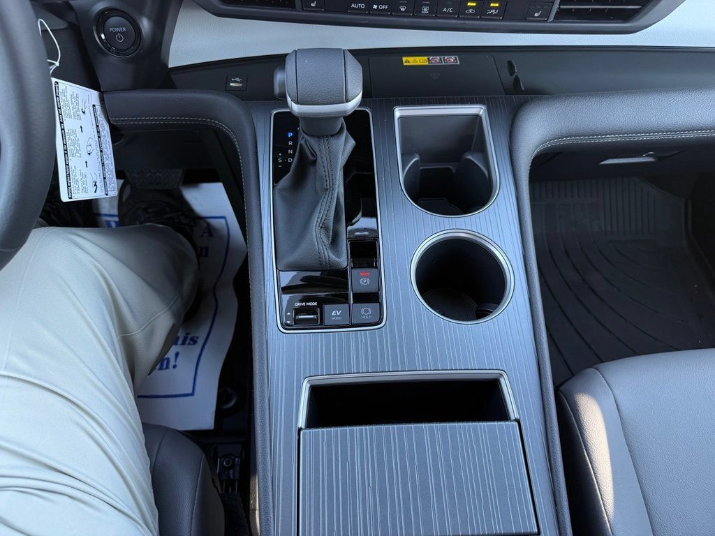 Certified 2026 Toyota Sienna XLE AWD/4WD image 23