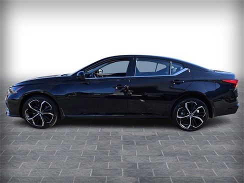 Used 2025 Nissan Altima 2.5 SR image 4