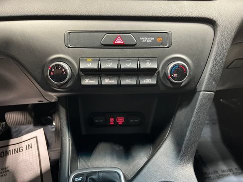 Used 2019 Kia Sportage LX FWD image 24