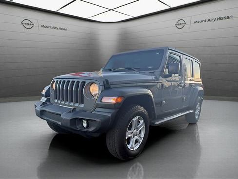 Used 2023 Jeep Wrangler Sport S image 7