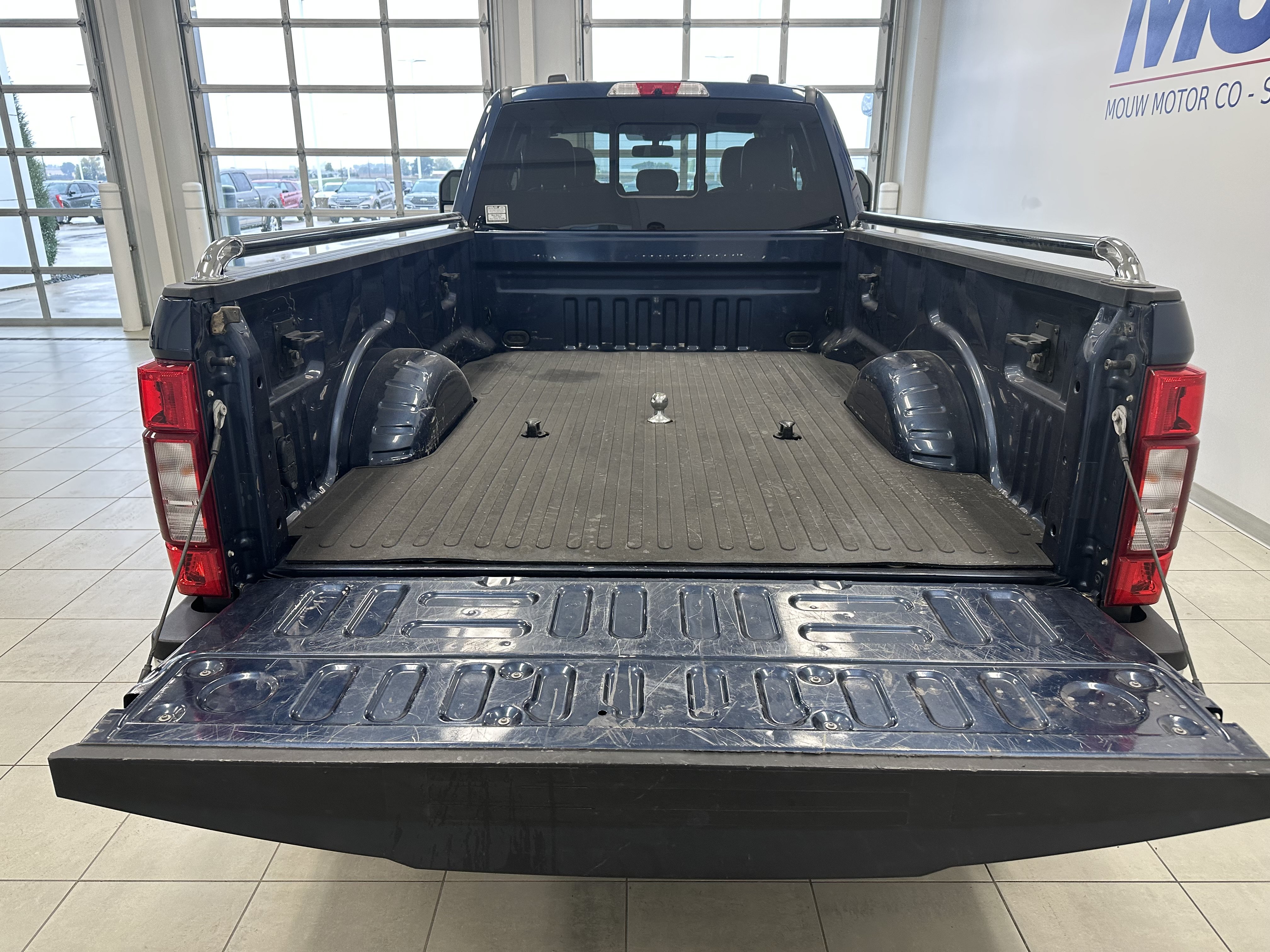 Used 2020 Ford F350 Lariat w/ Lariat Value Package AWD/4WD image 7