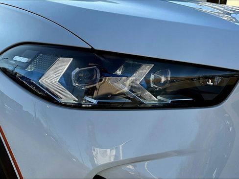 Used 2025 BMW X5 xDrive50e image 31