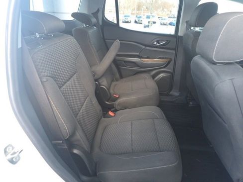 Used 2019 GMC Acadia SLE image 13