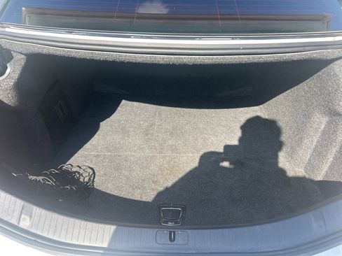 Used 2016 Cadillac XTS Luxury image 18