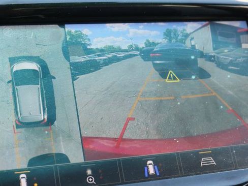 Used 2021 Chevrolet Bolt Premier w/ Infotainment Package FWD image 20