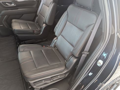 Used 2022 Chevrolet Tahoe RST w/ Luxury Package image 17