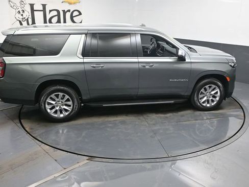 Used 2023 Chevrolet Suburban Premier image 38