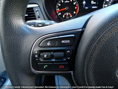 Used 2018 Kia Optima LX image 39