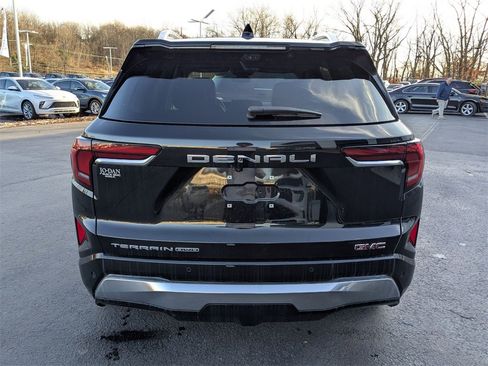 New 2026 GMC Terrain Denali w/ LPO, Floor Liner Package image 5