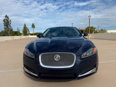 Used 2012 Jaguar XF Base image 8