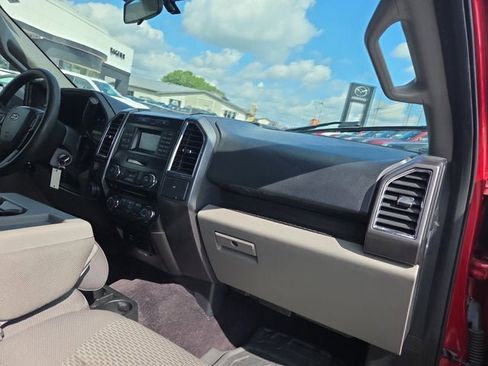 Used 2016 Ford F150 XLT w/ Trailer Tow Package image 13