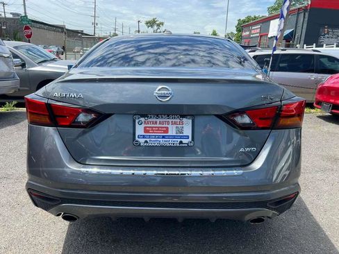 Used 2019 Nissan Altima 2.5 SR w/ SR Premium Package AWD/4WD image 9