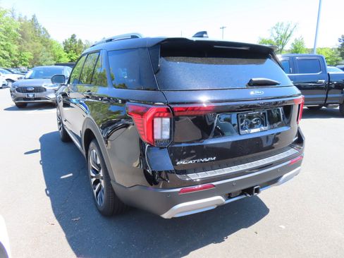 New 2026 Ford Explorer Platinum AWD/4WD image 6