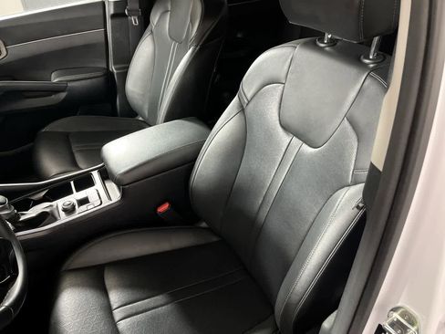 Used 2023 Kia Sorento EX w/ Panoramic Sunroof Package image 15