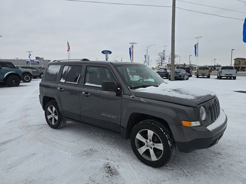 Used 2016 Jeep Patriot High Altitude image 3