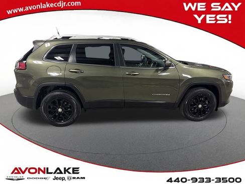 Used 2019 Jeep Cherokee Latitude Plus w/ Cold Weather Group image 7