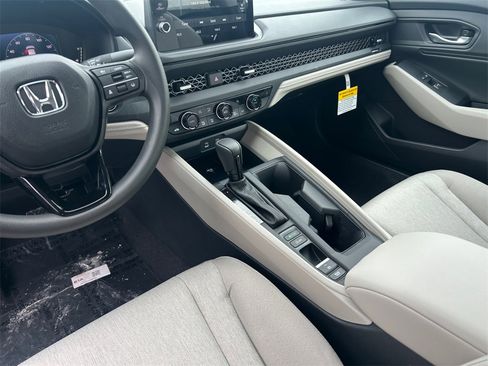 New 2026 Honda Accord SE image 11
