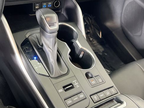 Used 2022 Toyota Highlander XLE image 15