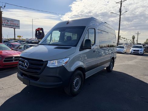 Used 2021 Mercedes-Benz Sprinter 2500 w/ Premium Package image 4