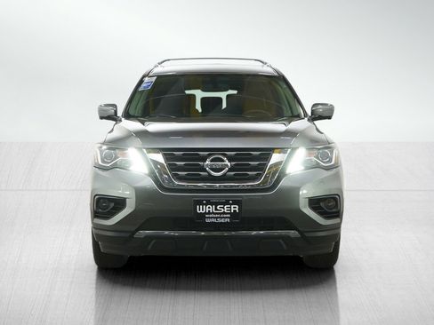 Used 2017 Nissan Pathfinder SL w/ SL Premium Package AWD/4WD image 9
