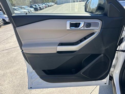 Used 2020 Ford Explorer Limited image 10