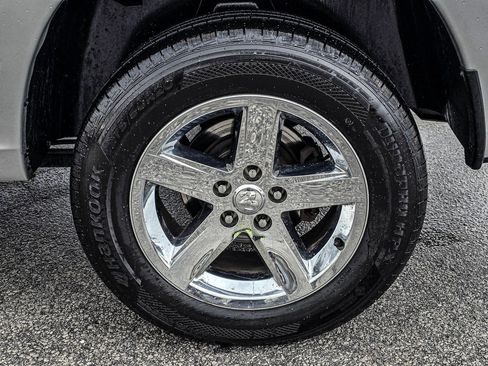 Used 2014 RAM 1500 Express image 10