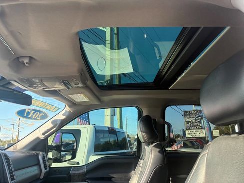 Used 2017 Ford F250 Lariat w/ Lariat Ultimate Package image 10