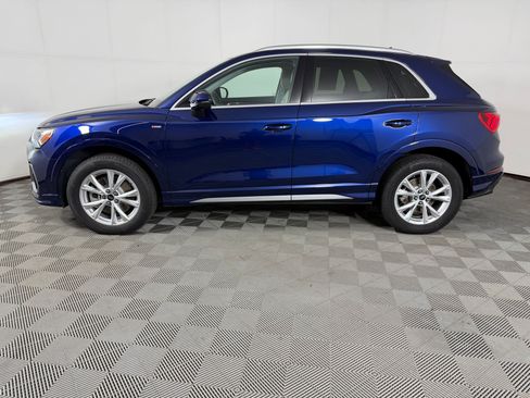 Certified 2025 Audi Q3 2.0T Premium w/ Convenience Package AWD/4WD image 2