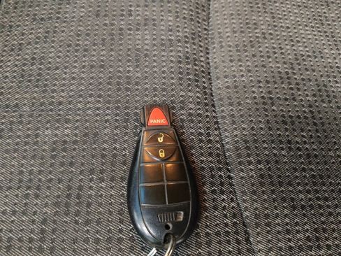 Used 2017 RAM 1500 Classic SLT image 32