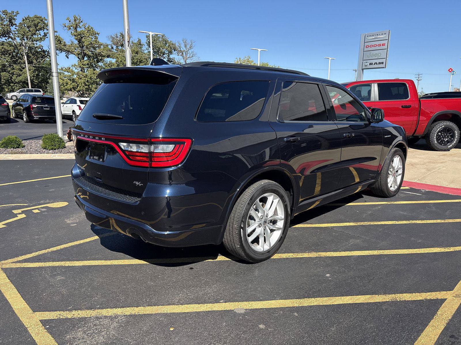 Used 2024 Dodge Durango R/T AWD/4WD image 5