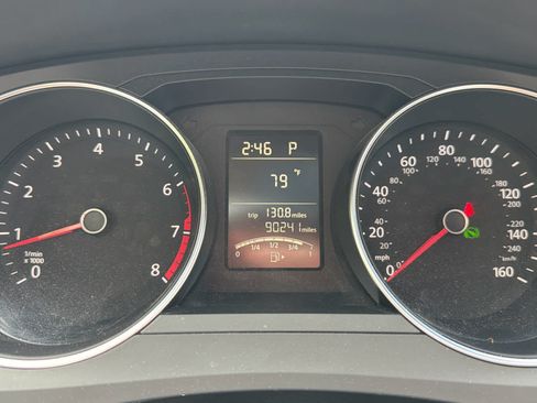 Used 2015 Volkswagen Jetta SE FWD image 8