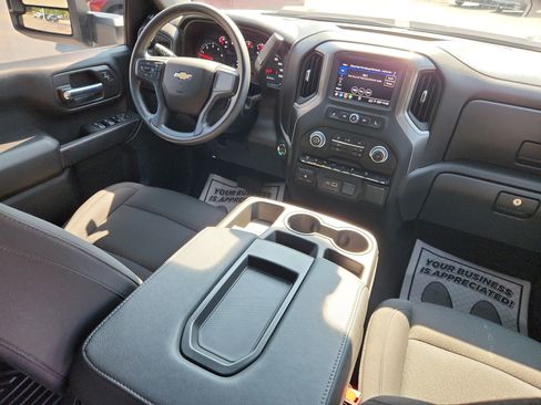 Used 2025 Chevrolet Silverado 2500 W/T AWD/4WD image 29