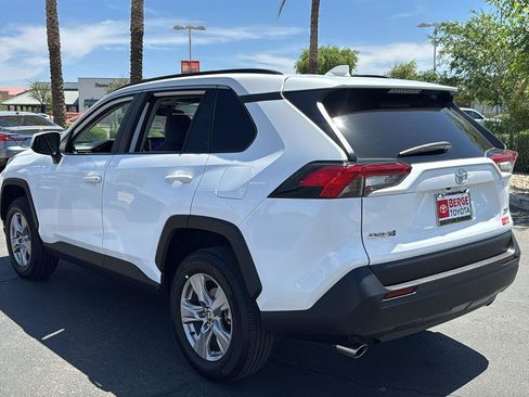Used 2024 Toyota RAV4 XLE w/ Convenience Package FWD image 5