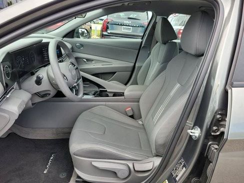 Certified 2024 Hyundai Elantra Blue FWD image 18