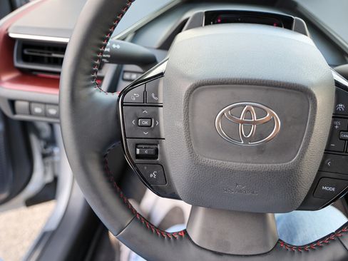 Used 2024 Toyota Prius Prime Premium w/ Advanced Technology Package FWD image 20