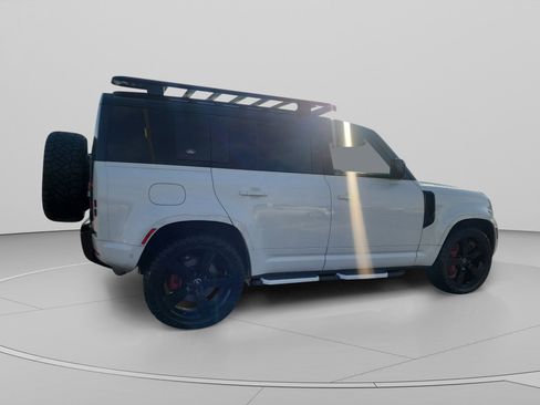 Used 2020 Land Rover Defender 110 HSE image 6
